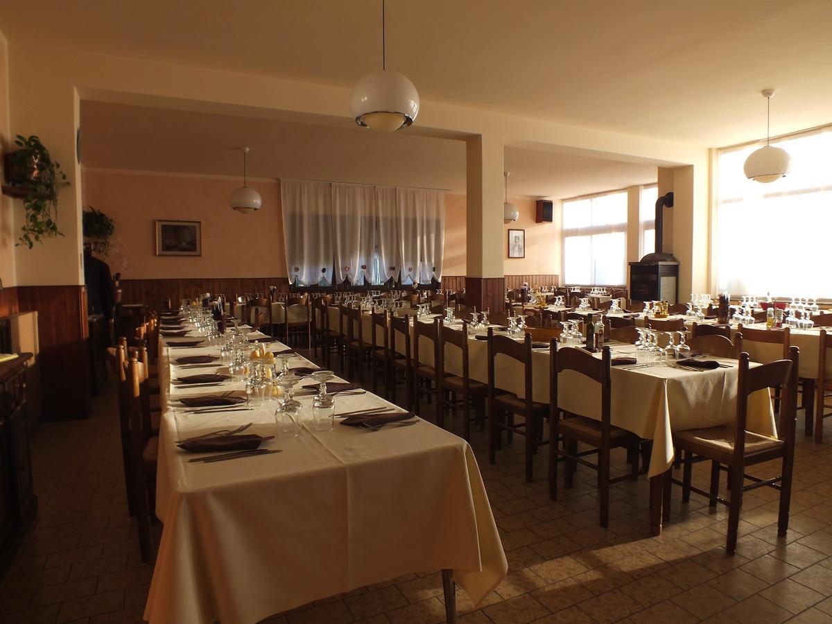Albergo Ristorante Innocenti Ardenno Exterior foto
